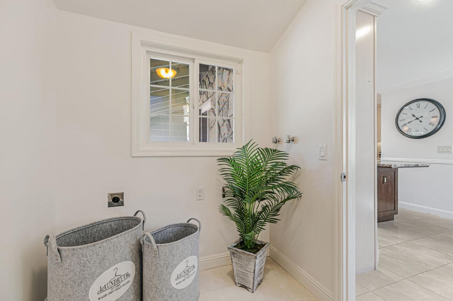 19437 Via Real Drive