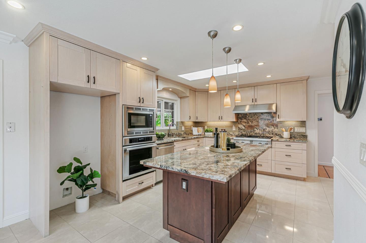 19437 Via Real Drive