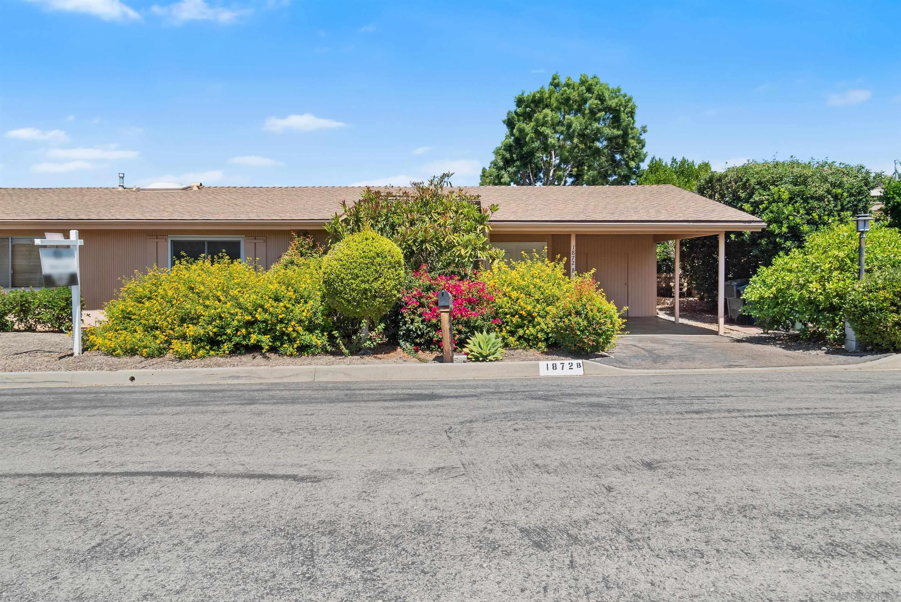 1872 Fairway Park Unit B