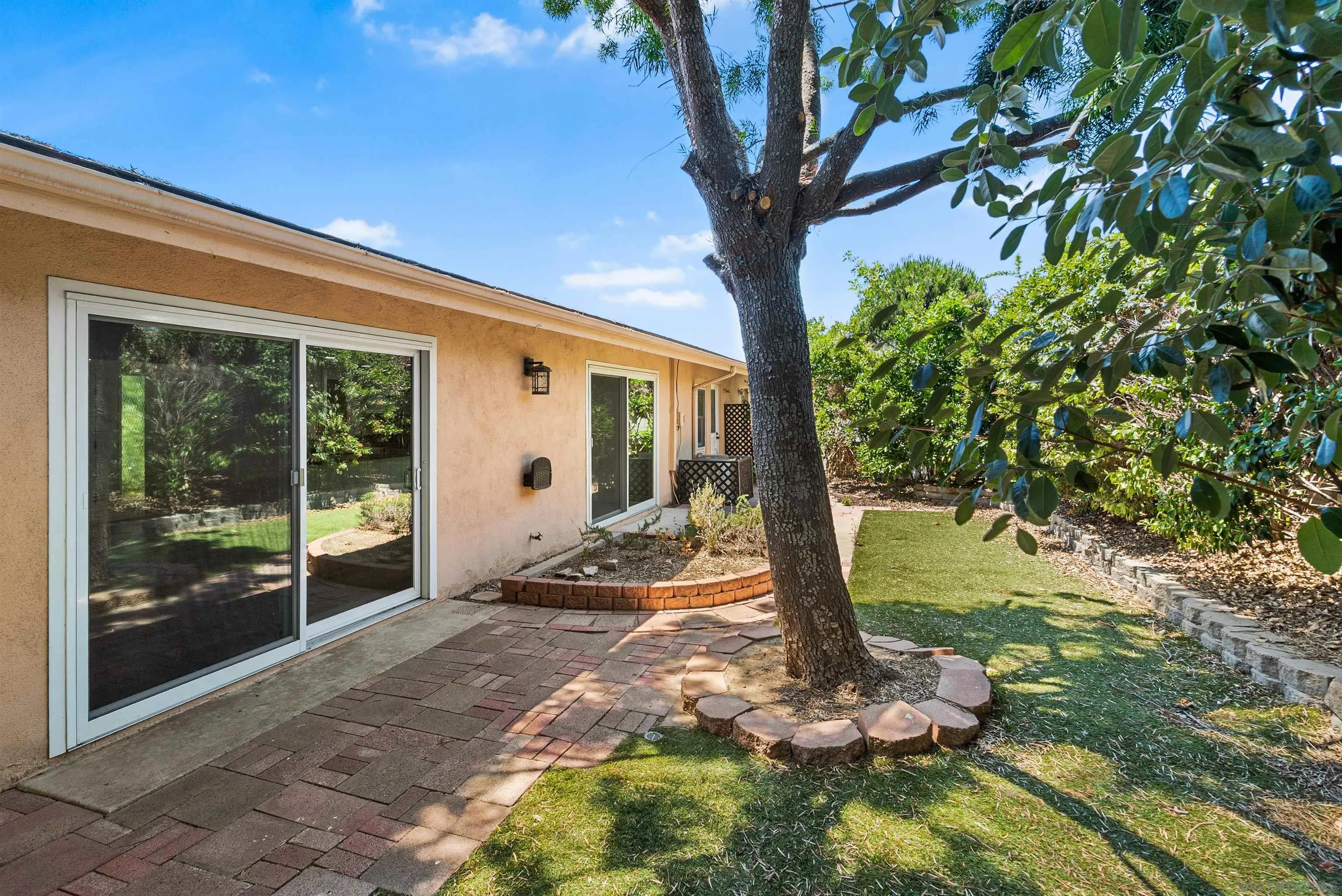 1872 Fairway Park Unit B