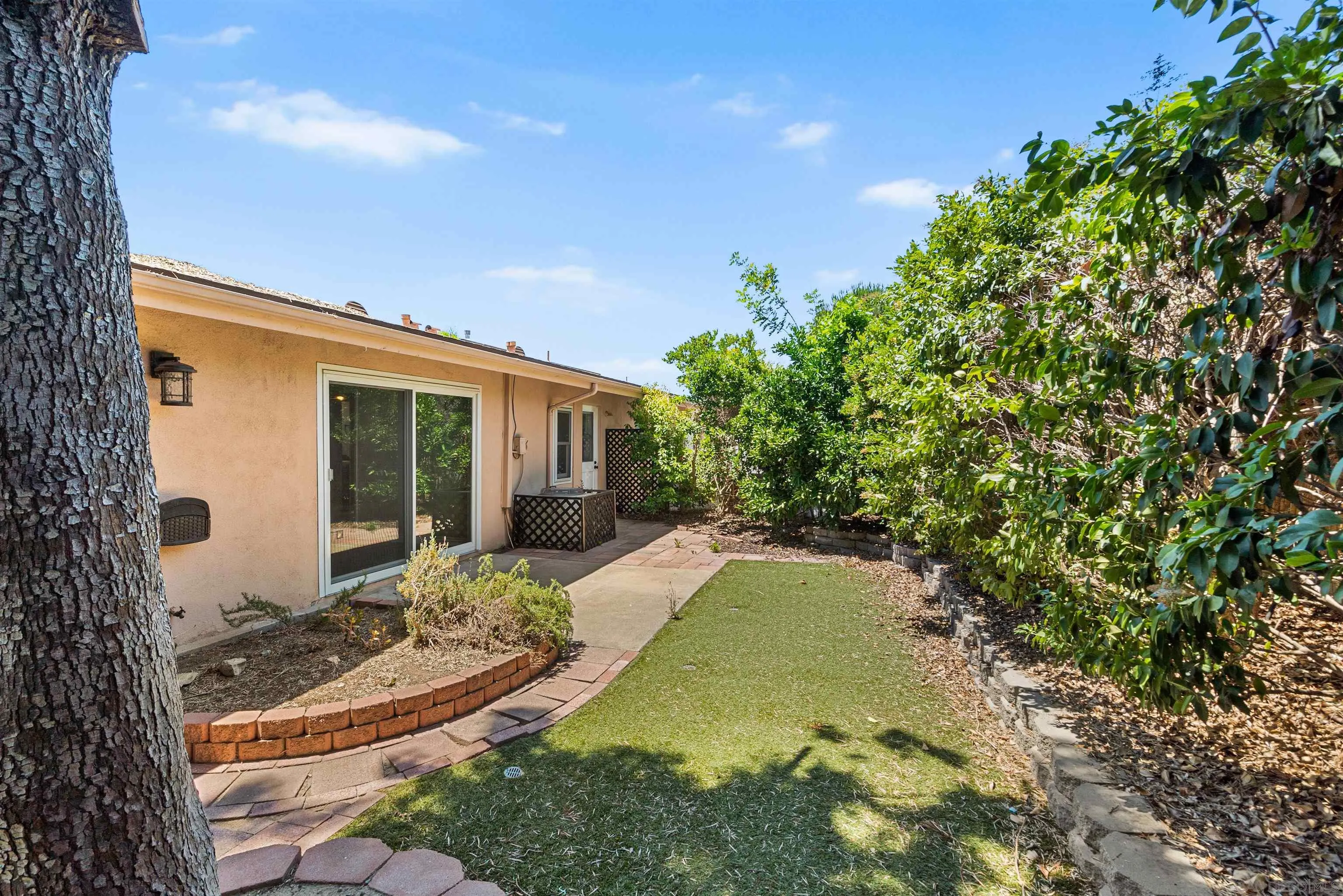 1872 Fairway Park Unit B
