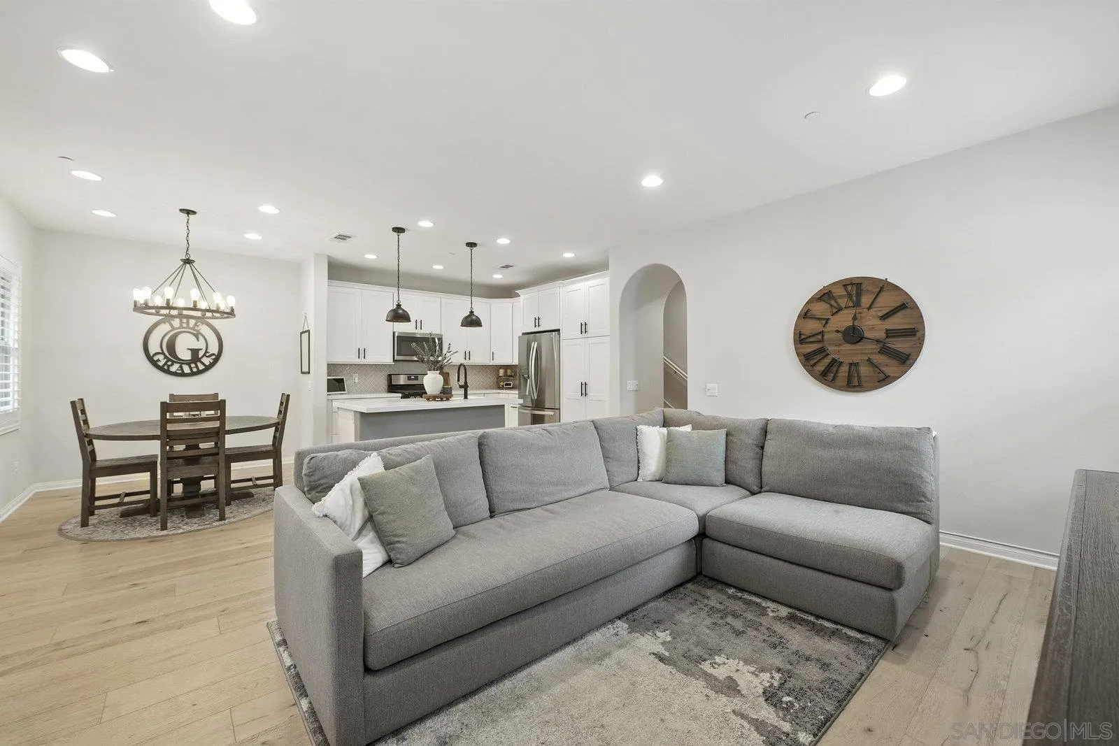 16188 Paseo Del Sur