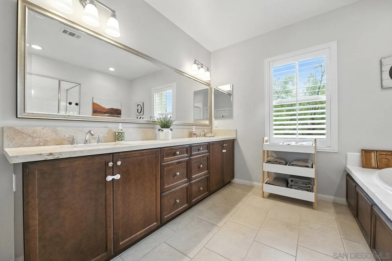 16188 Paseo Del Sur