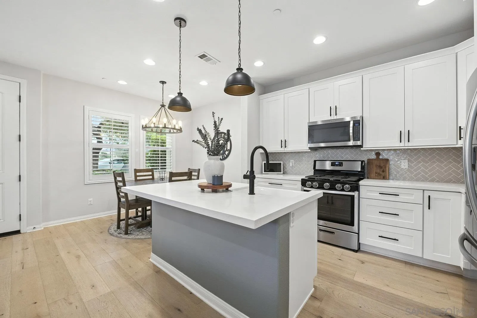 16188 Paseo Del Sur