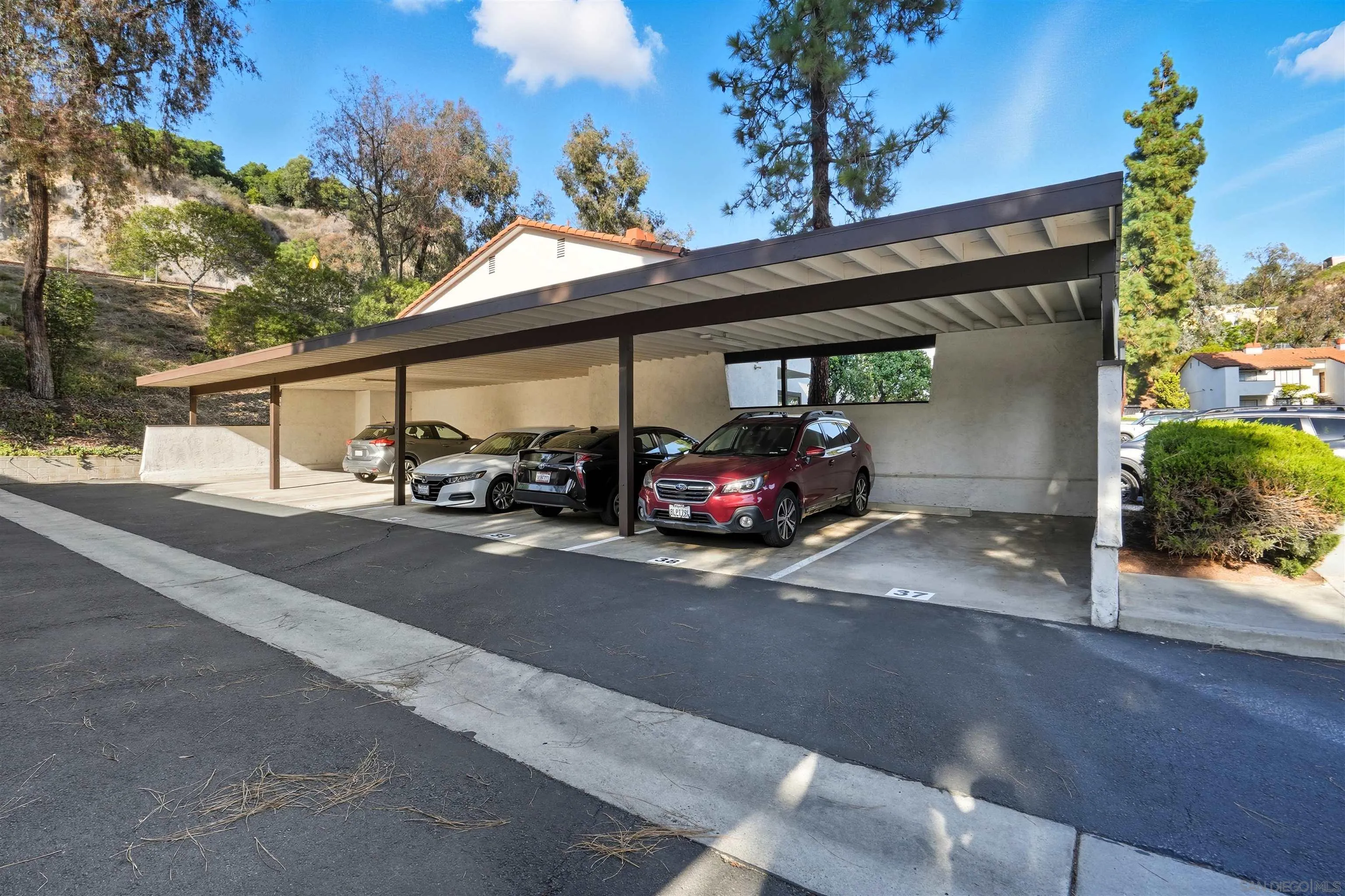5045 Collwood Way Unit 33
