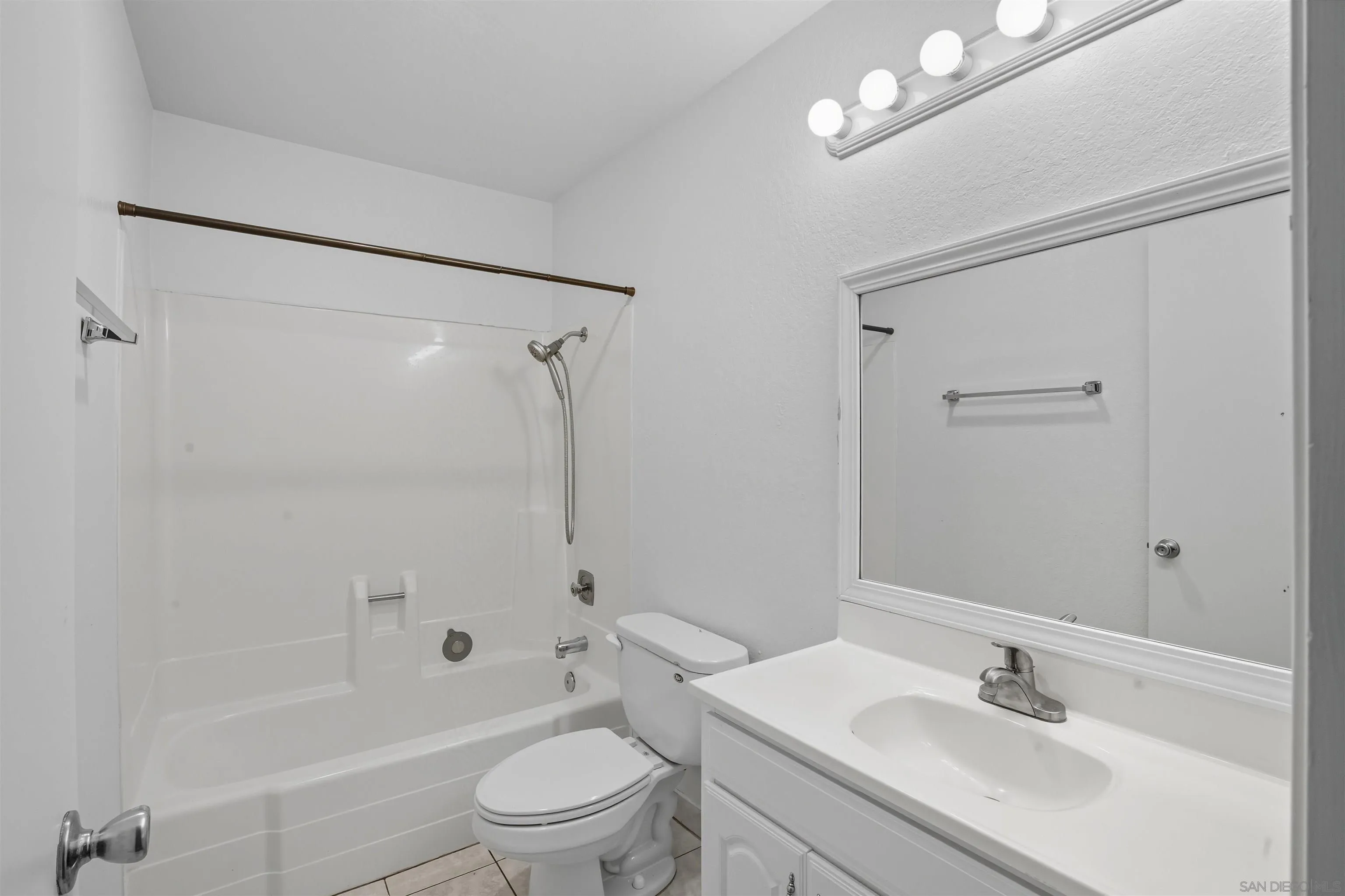 5045 Collwood Way Unit 33