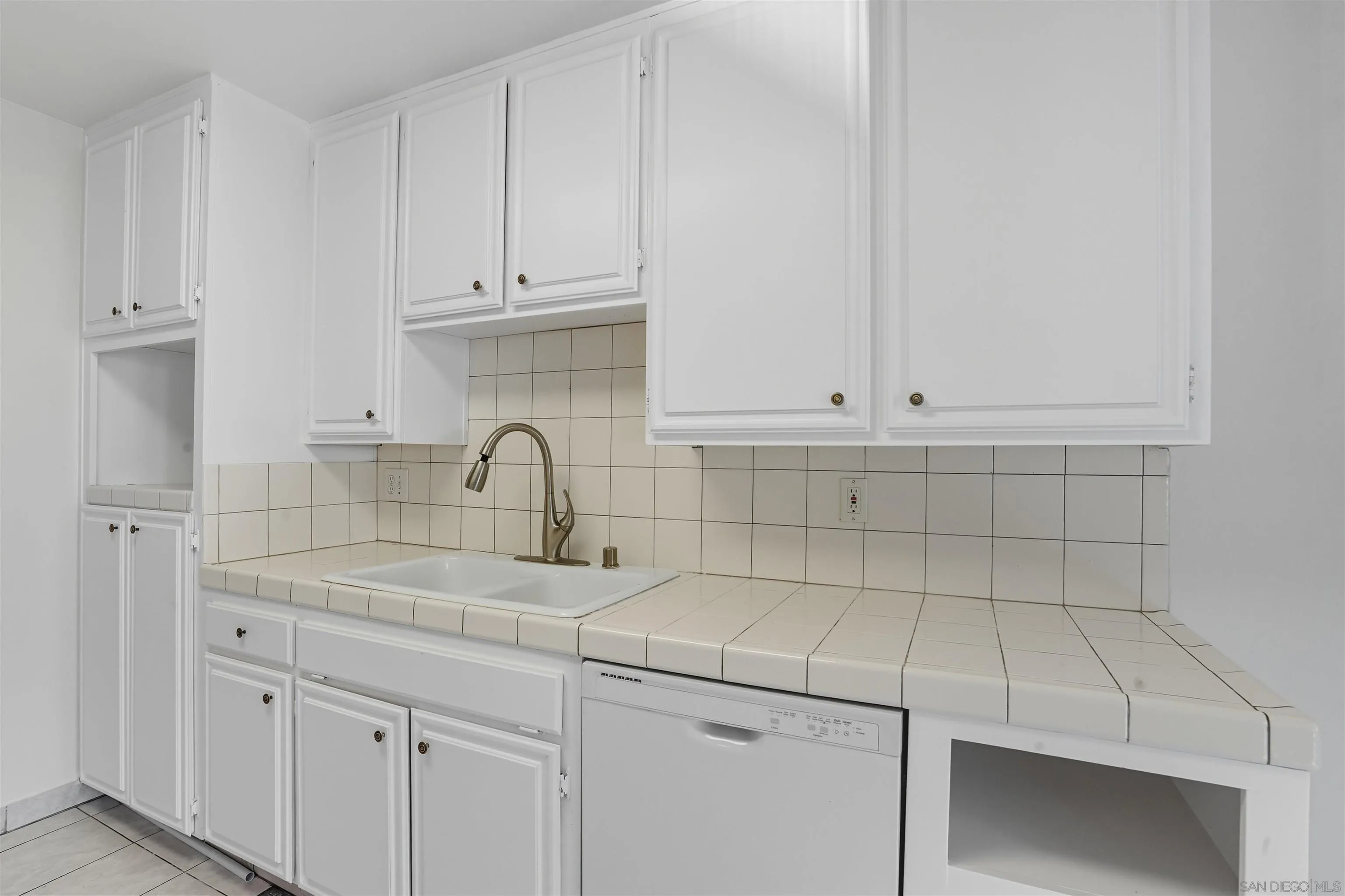 5045 Collwood Way Unit 33