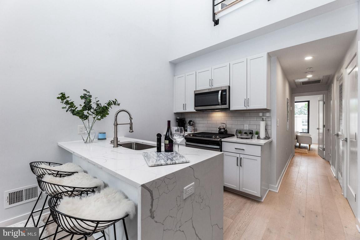 531 KENNEDY ST NW #PH 10