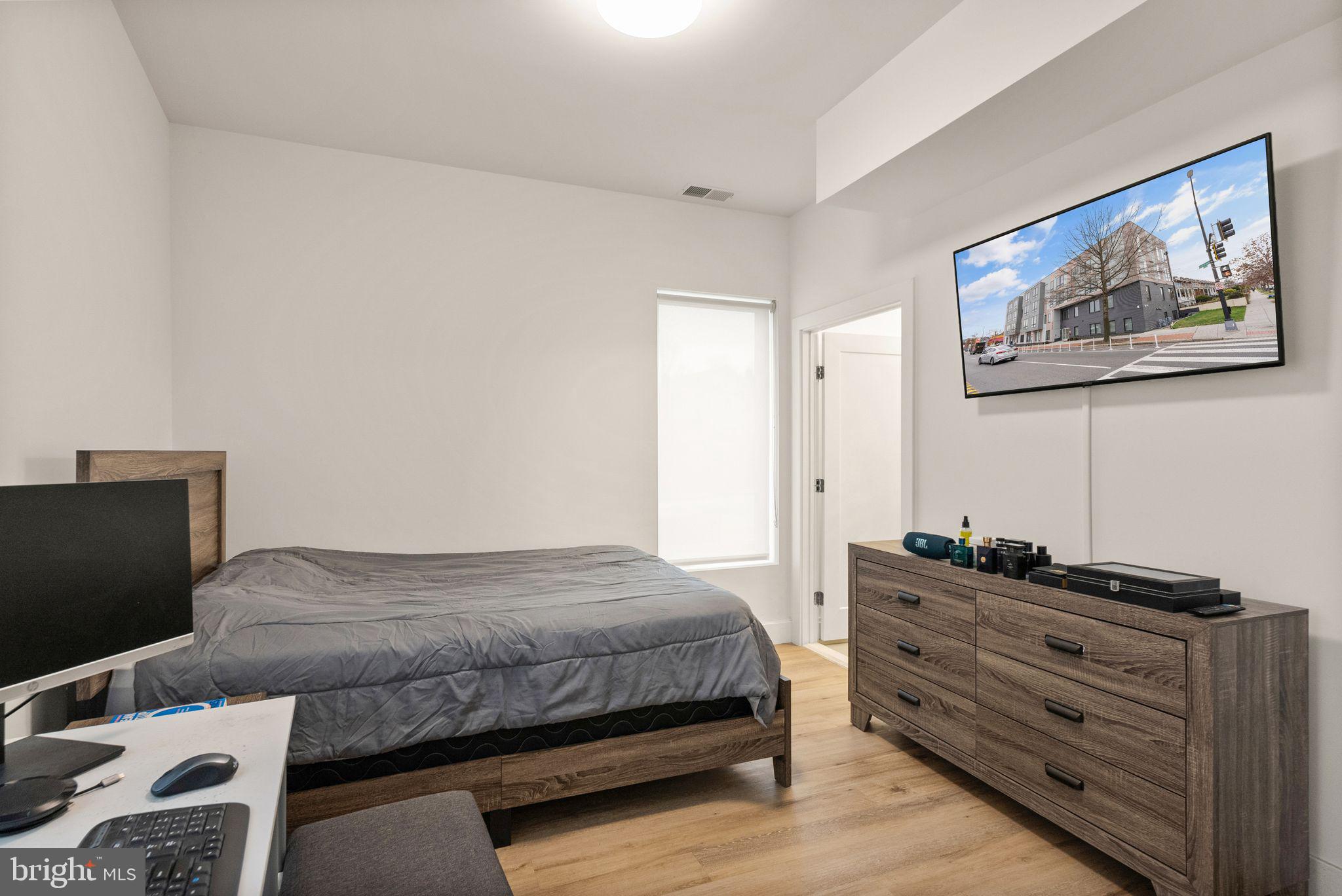 5230 Georgia Ave NW #105