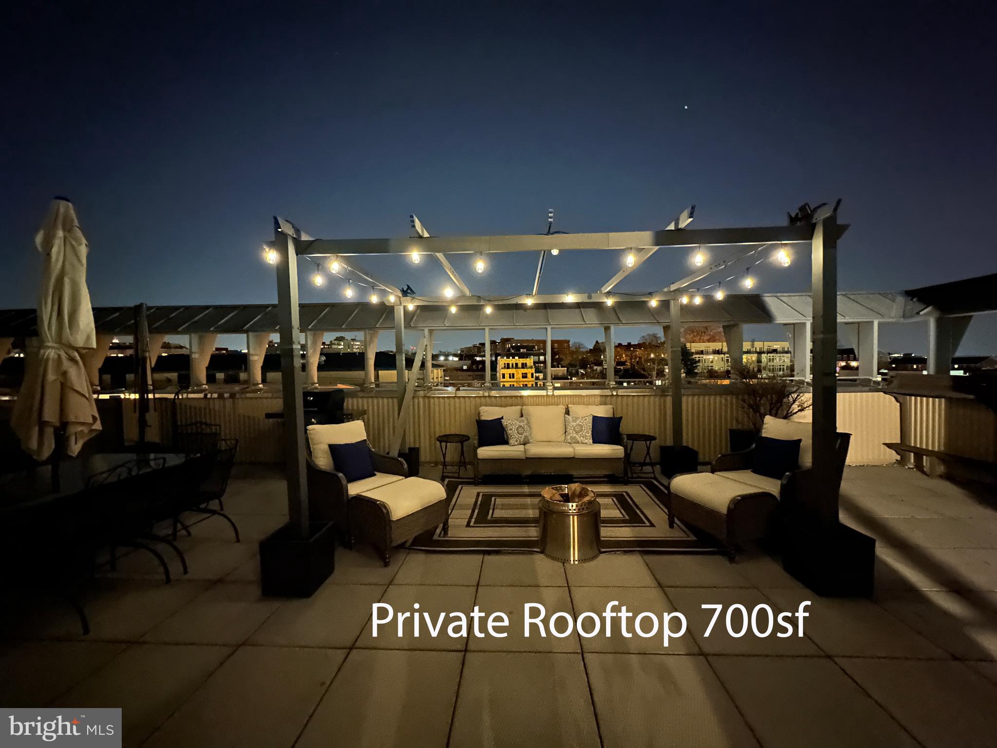 2328 Champlain St NW #Ph424