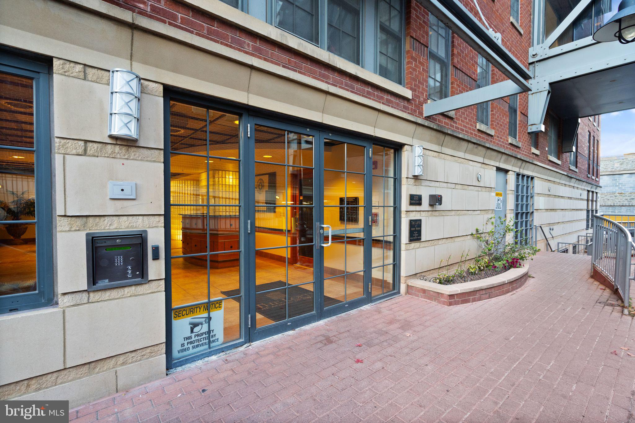 2328 Champlain St NW #Ph424