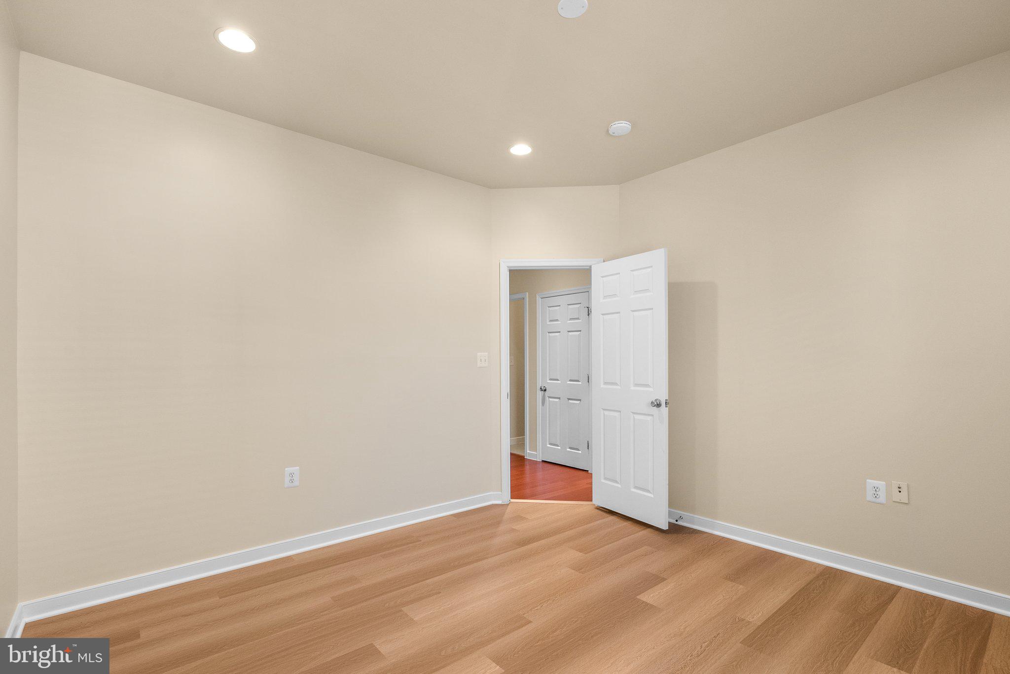 1414 MORRIS RD SE