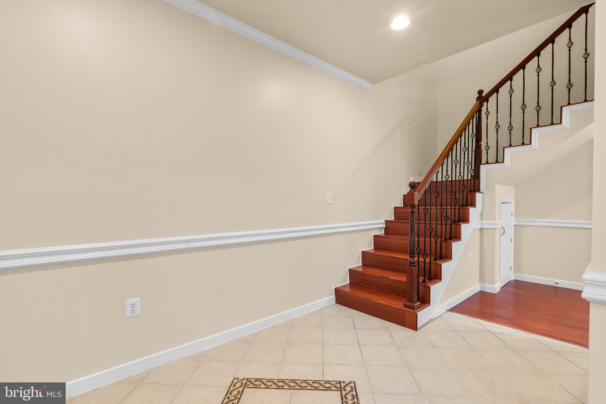 1414 MORRIS RD SE