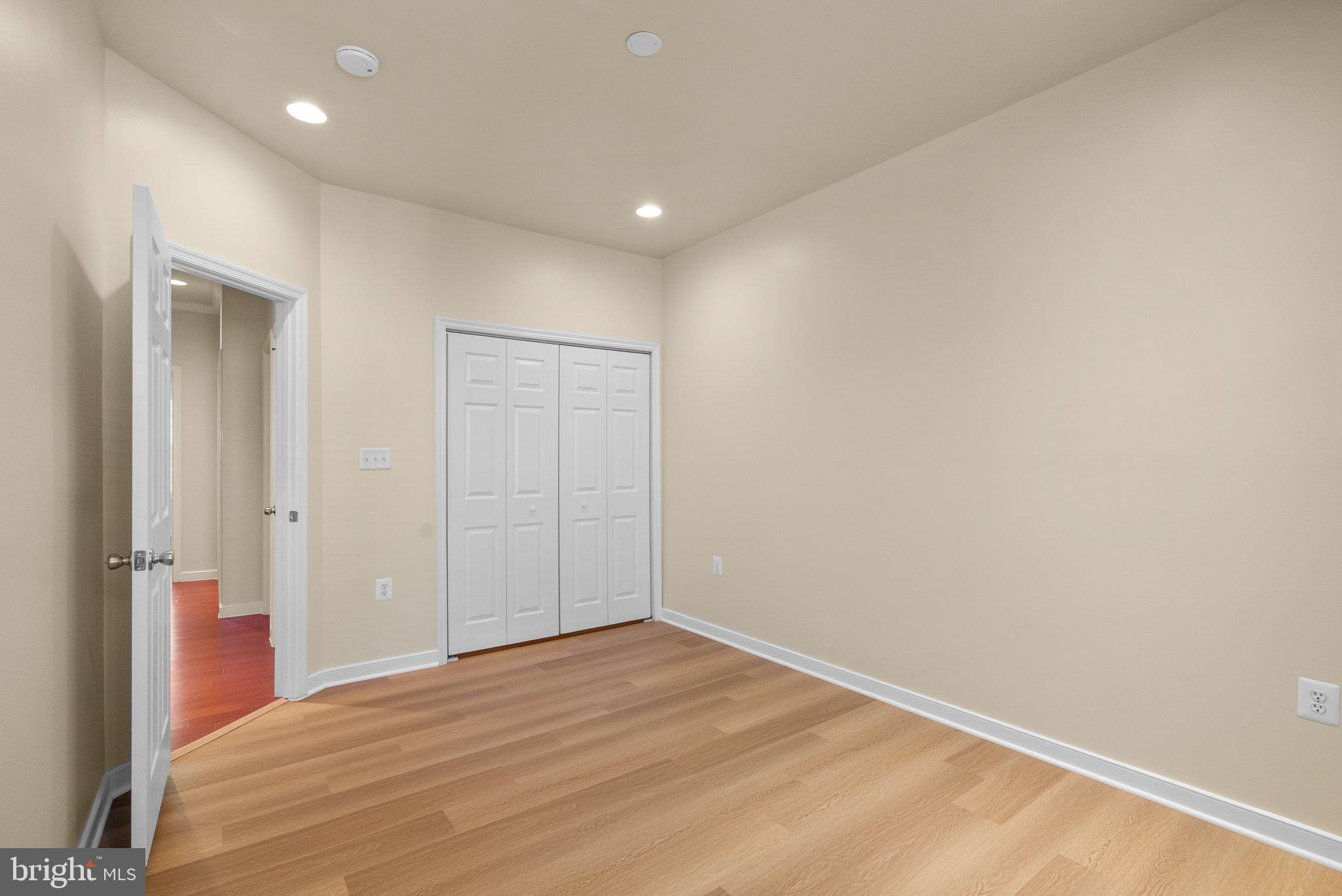 1414 MORRIS RD SE