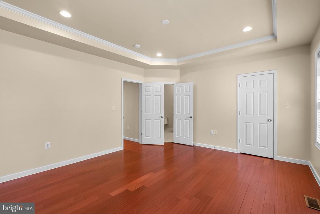 1414 MORRIS RD SE