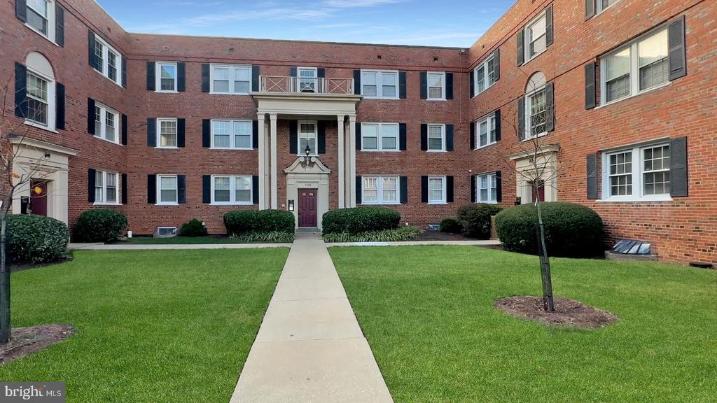 2109 Fort Davis St SE #201