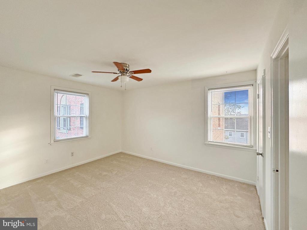 2109 Fort Davis St SE #201