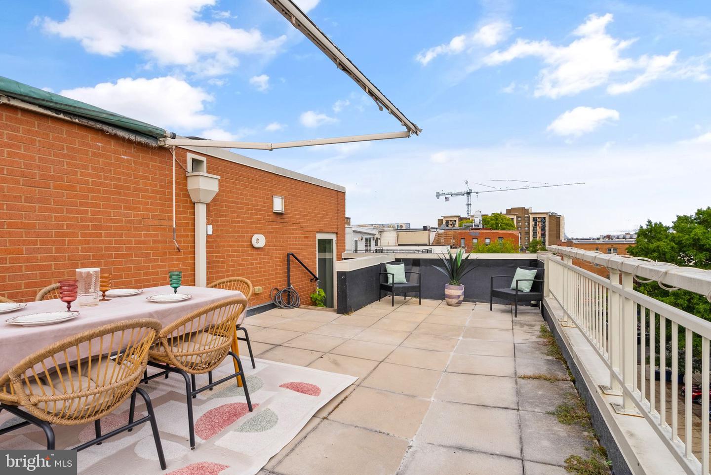 1464 Harvard St NW #Ph14