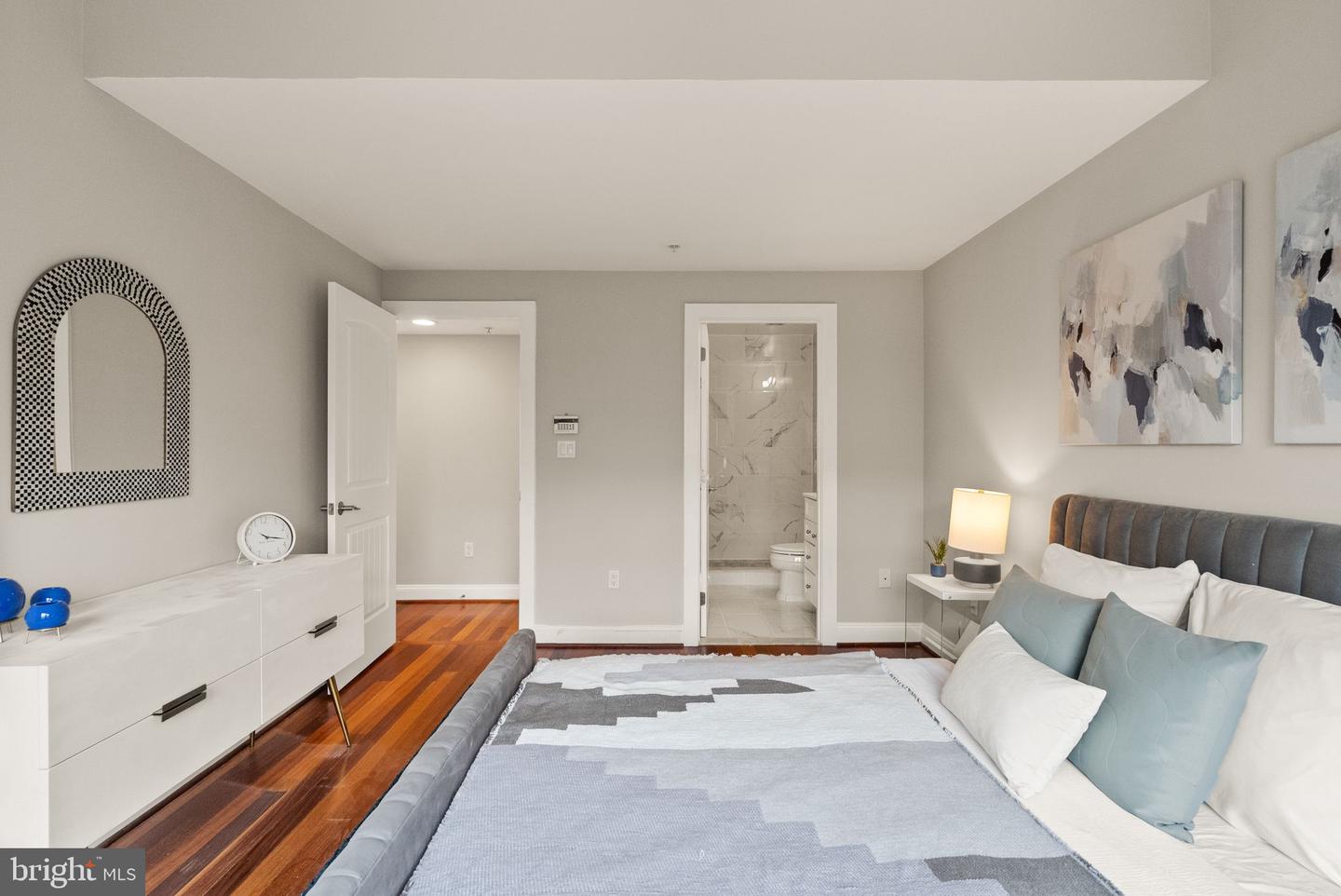 1464 Harvard St NW #Ph14