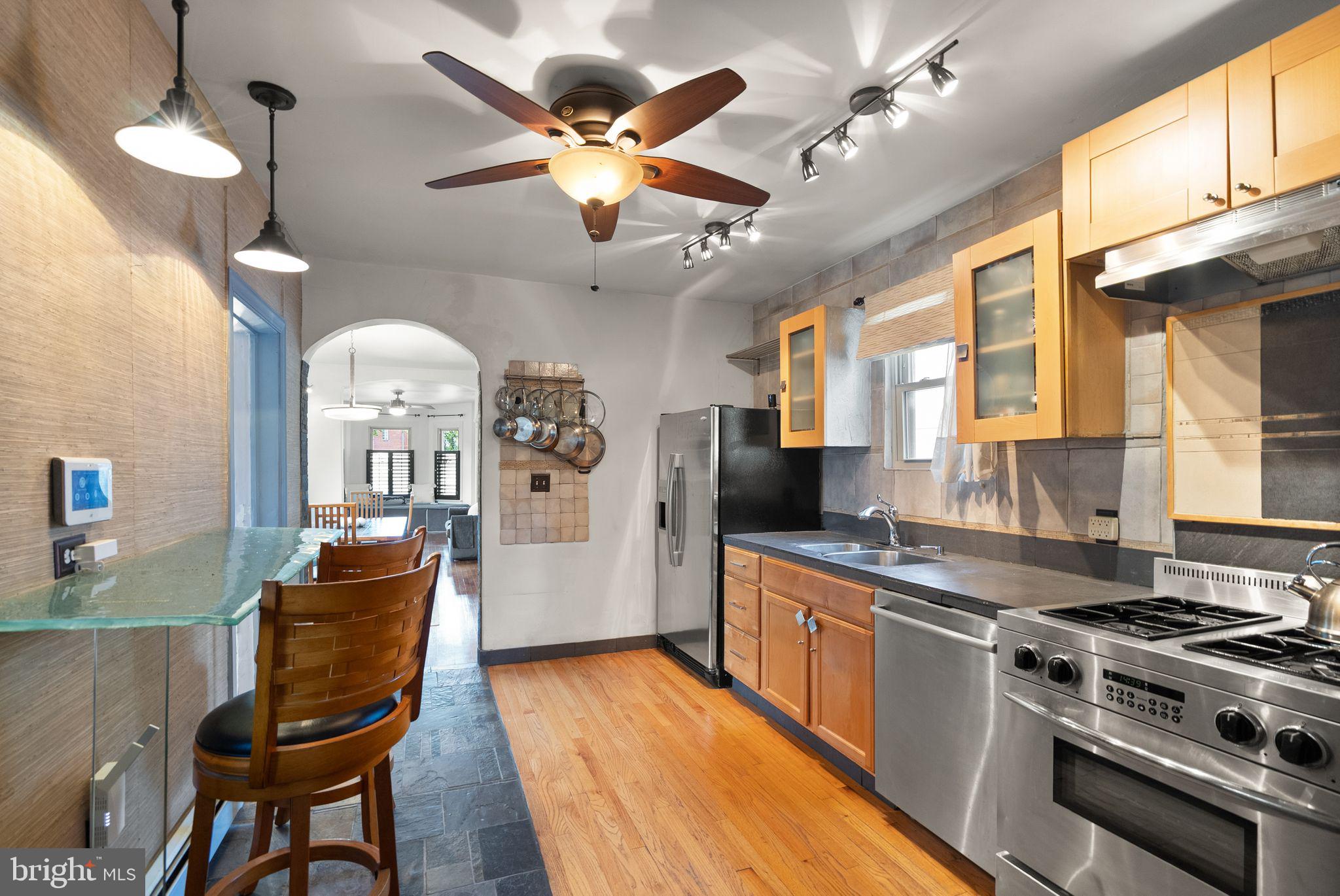 2515 17TH STREET NE