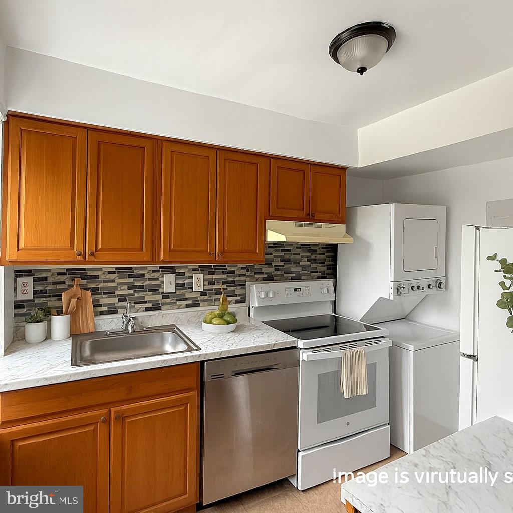 2103 FORT DAVIS STREET SE A