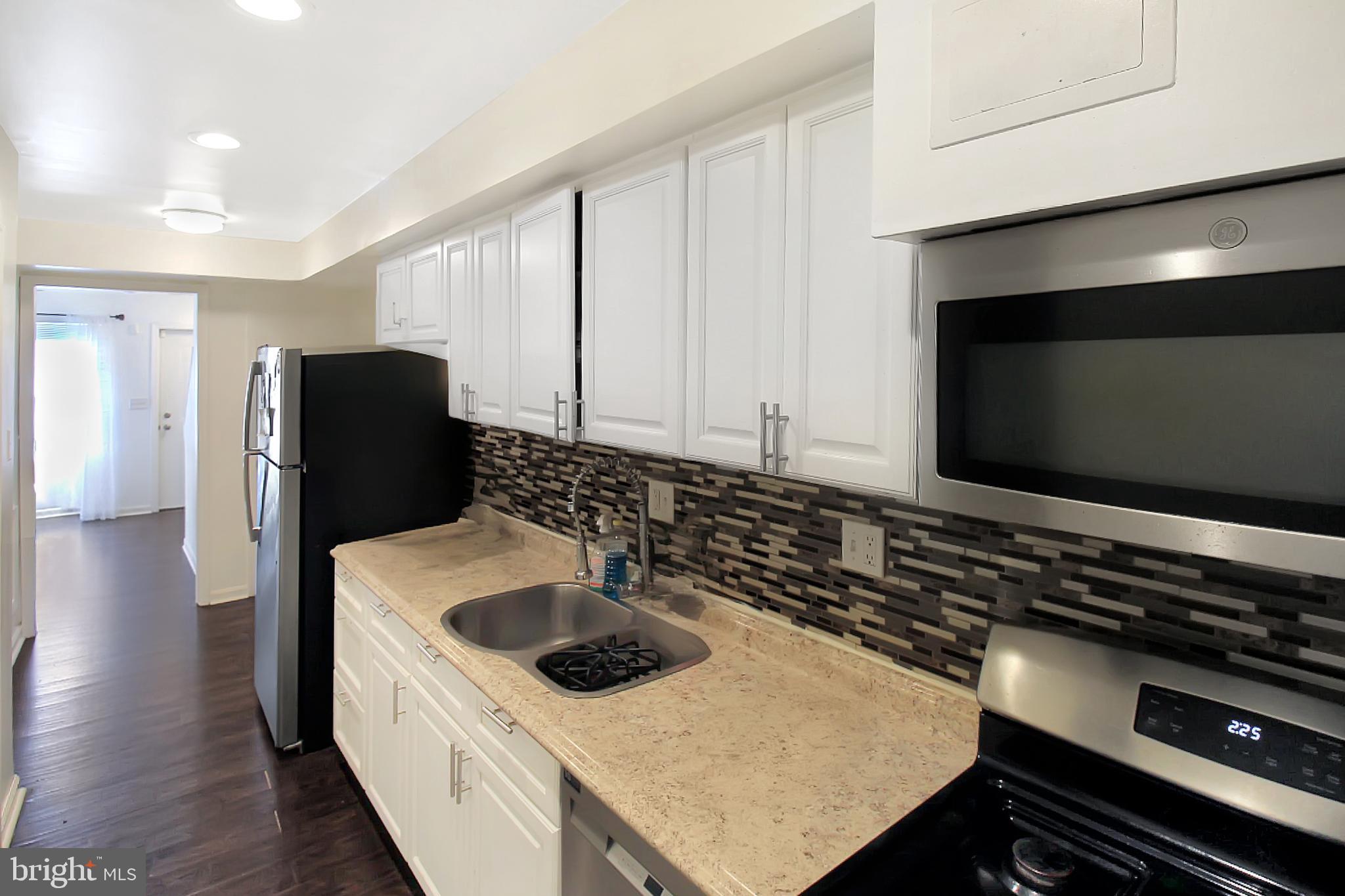 964 MOUNT OLIVET ROAD NE