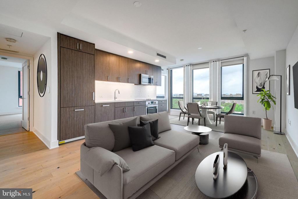 1211 VAN STREET SE Unit: 806