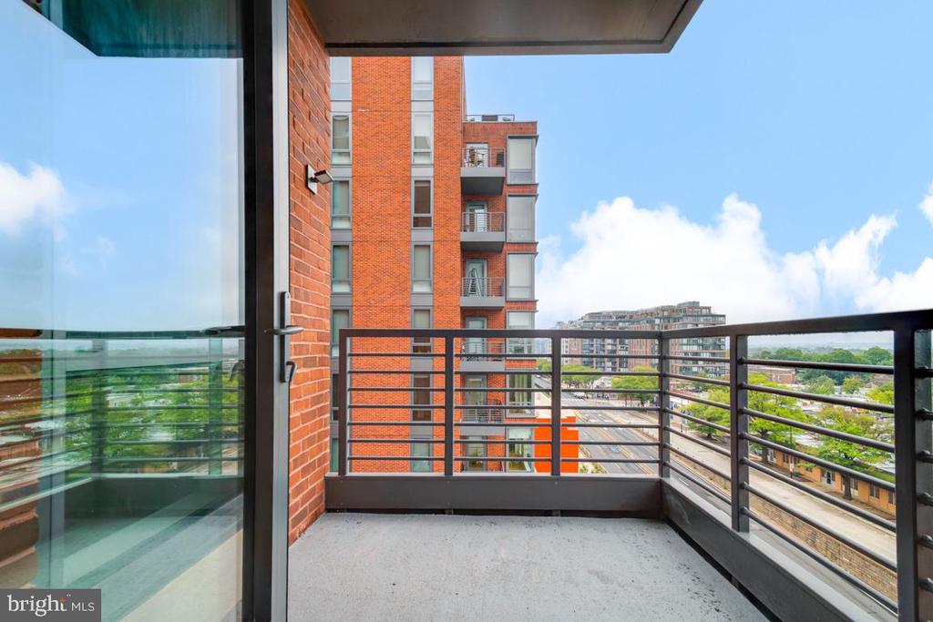 1211 VAN STREET SE Unit: 806