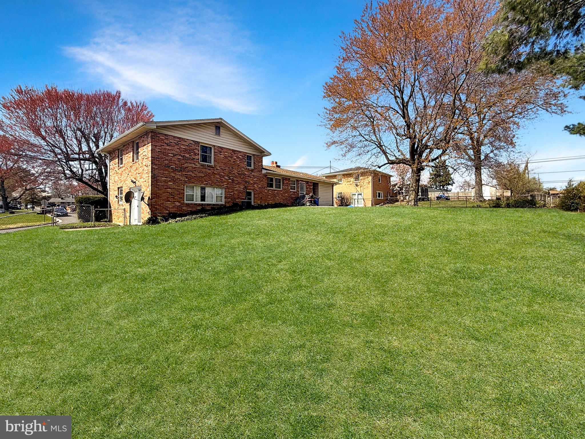 6404 SUMMERHILL ROAD