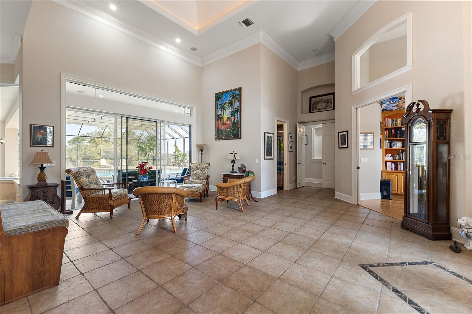 1825 MYRTLE LAKE AVE