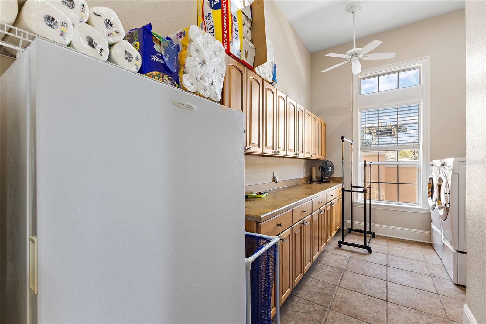 1825 MYRTLE LAKE AVE