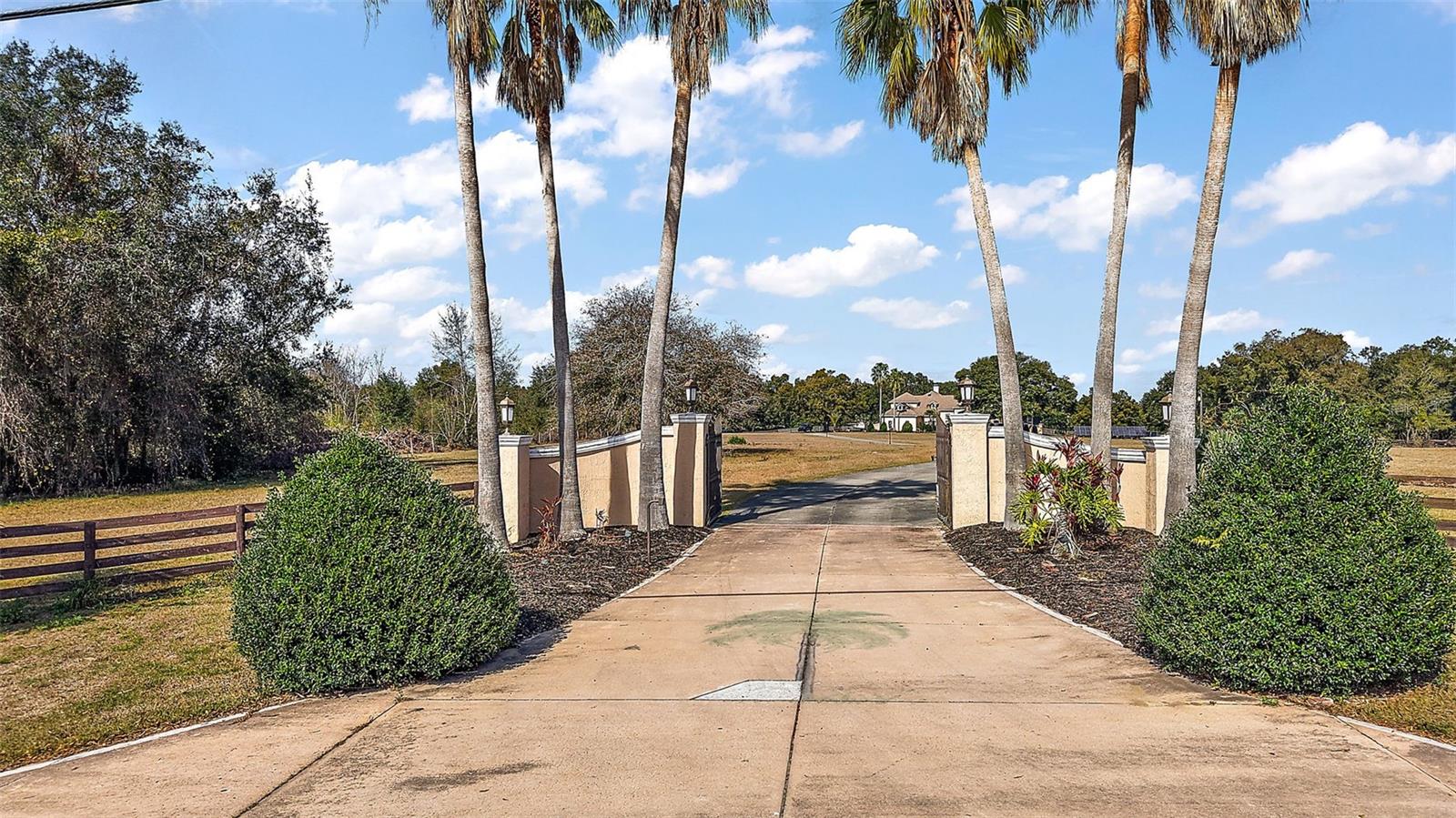 1825 MYRTLE LAKE AVE