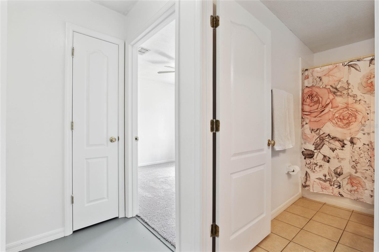 10412 REGAL VIEW LOOP