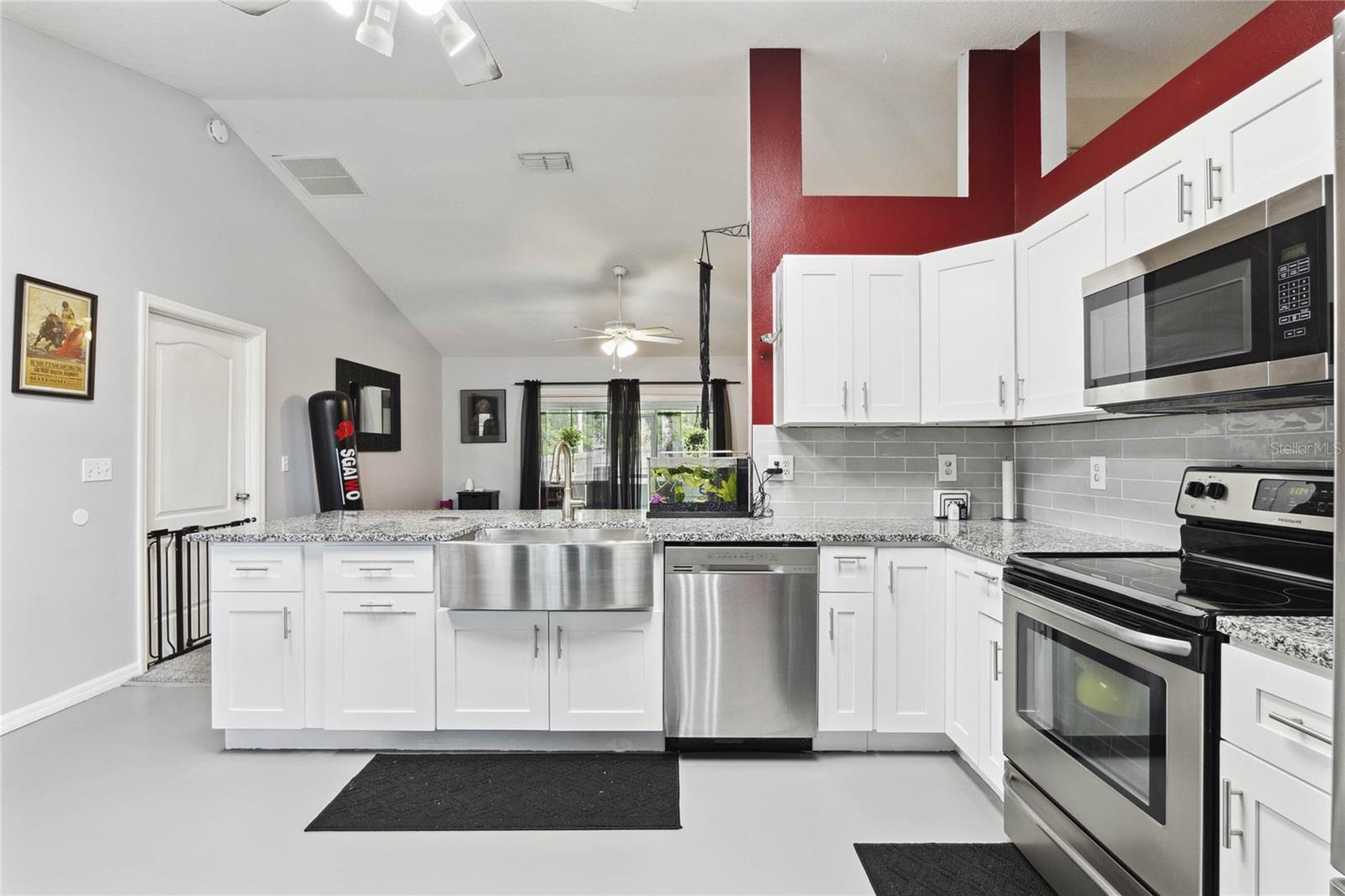 10412 REGAL VIEW LOOP