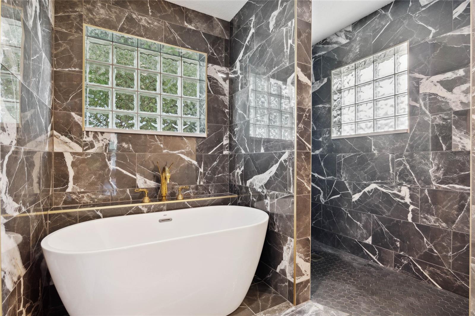 10412 REGAL VIEW LOOP