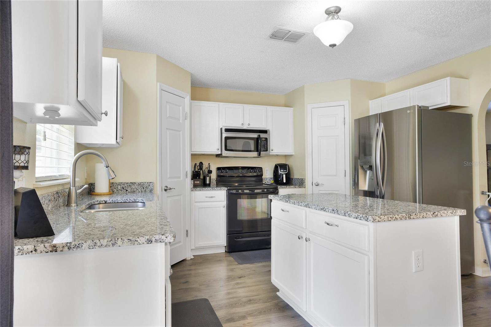 1629 MYRTLE LAKE AVE