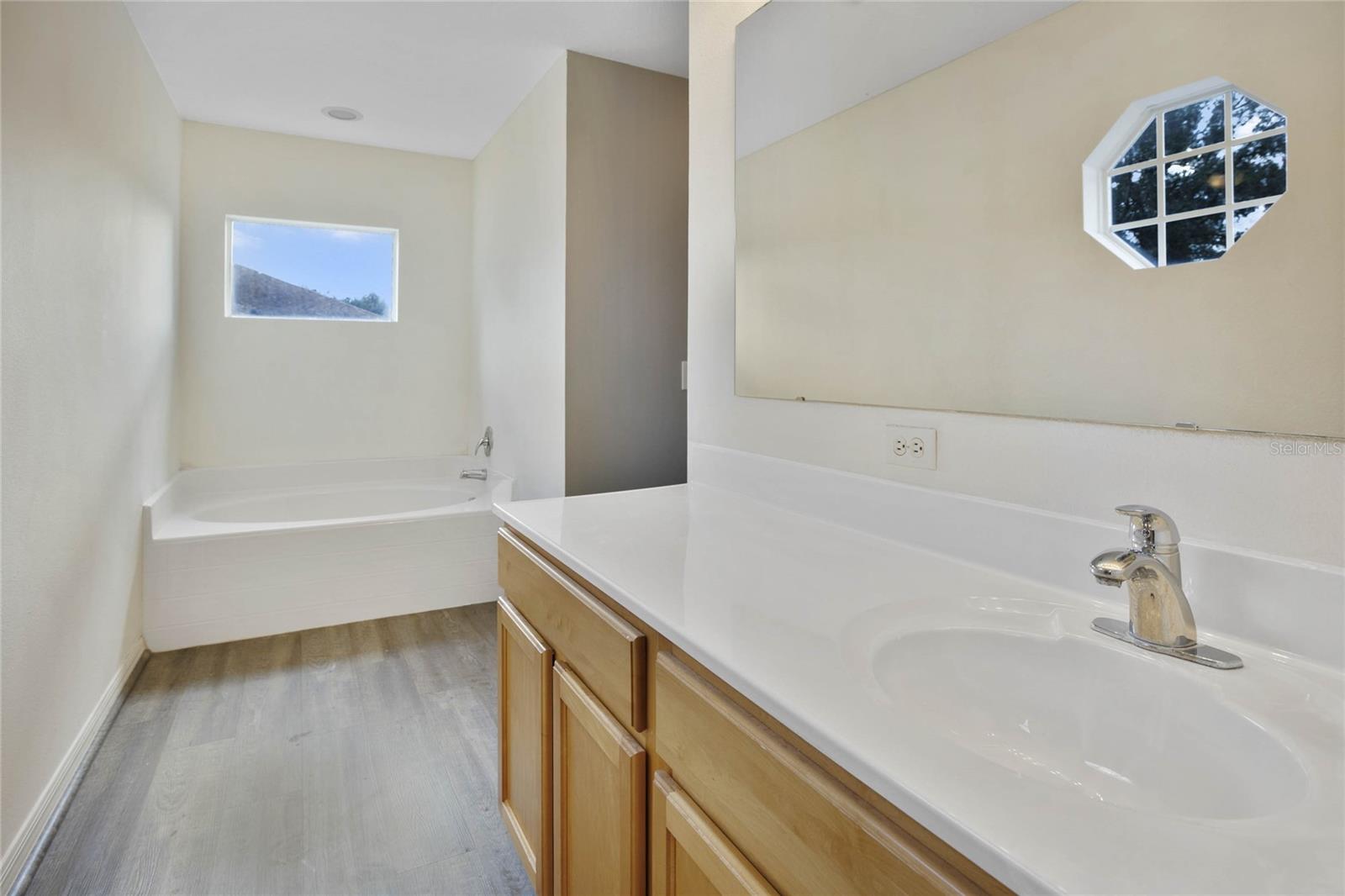 1629 MYRTLE LAKE AVE