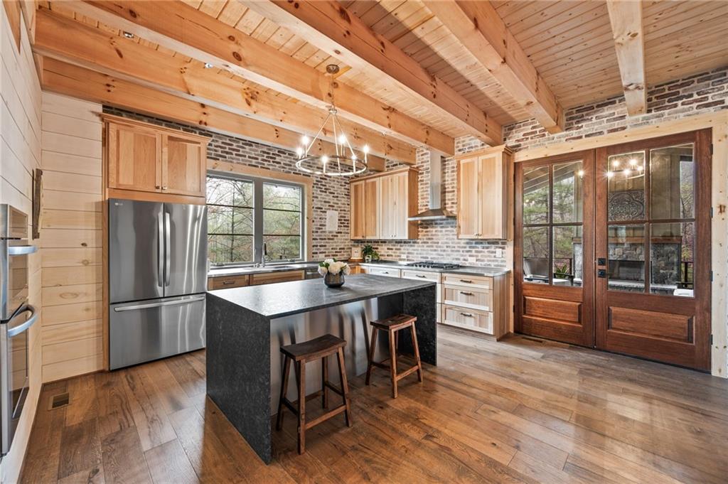 165 Highland Trail