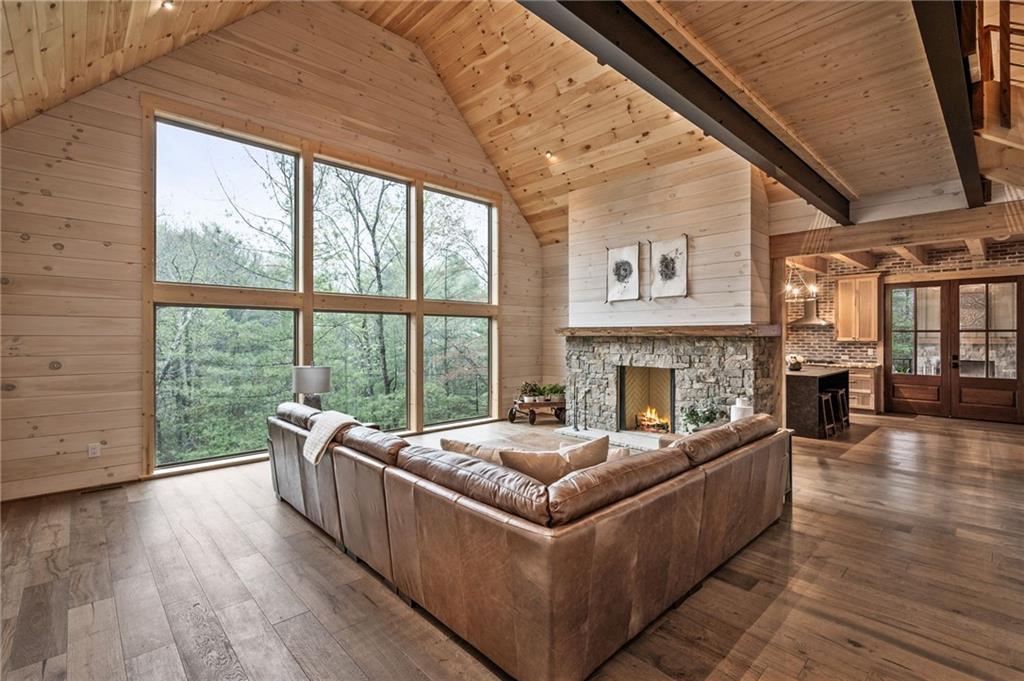 165 Highland Trail