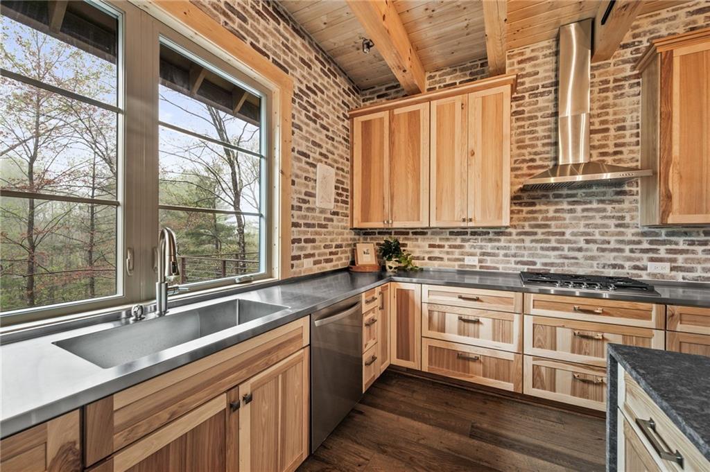165 Highland Trail