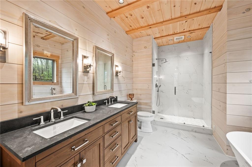 165 Highland Trail
