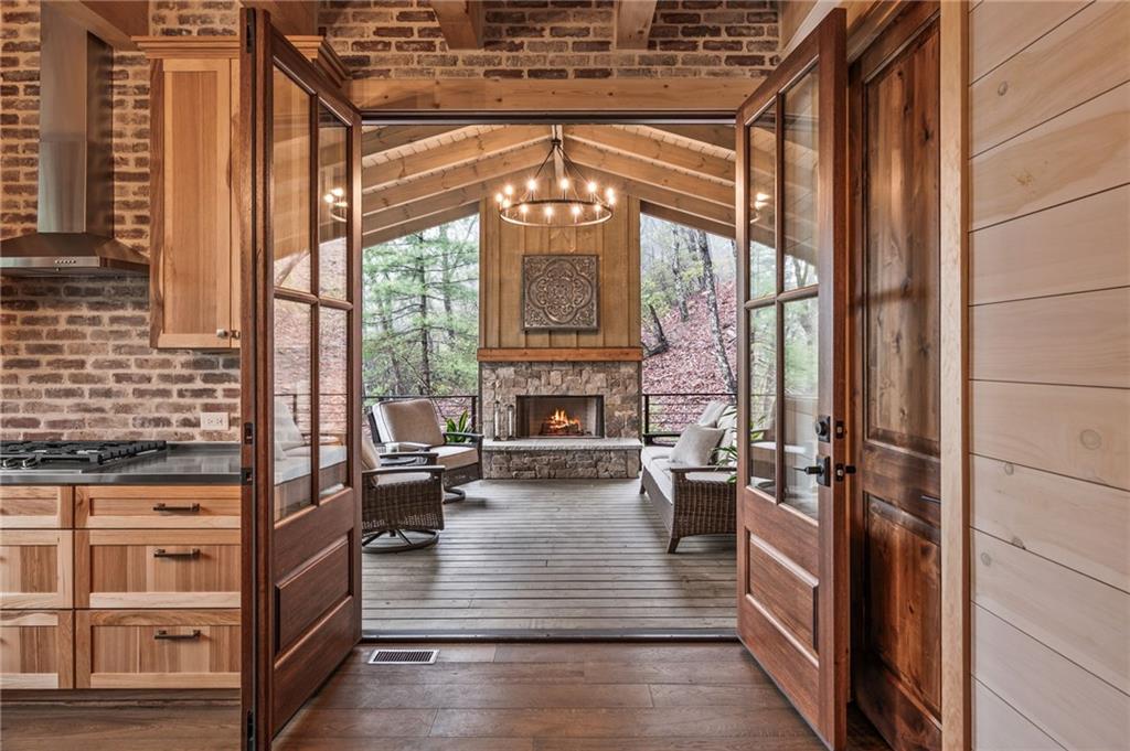165 Highland Trail