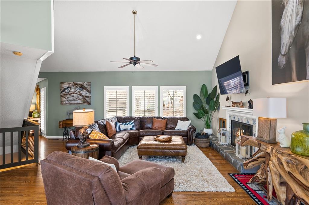 1371 Ridgeview Drive