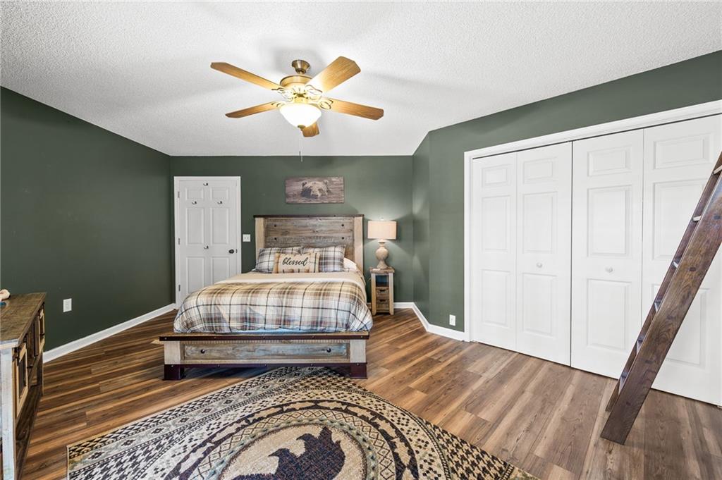 1371 Ridgeview Drive