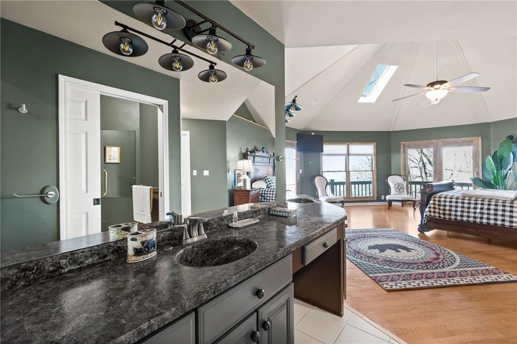 1371 Ridgeview Drive
