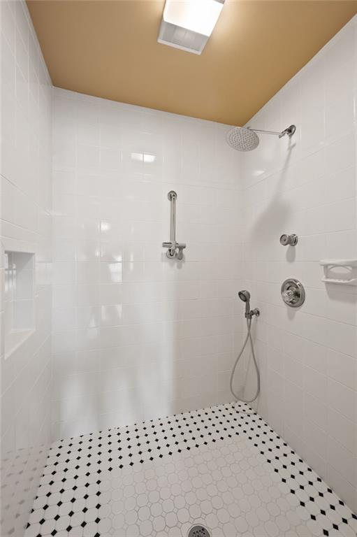 1371 Ridgeview Drive