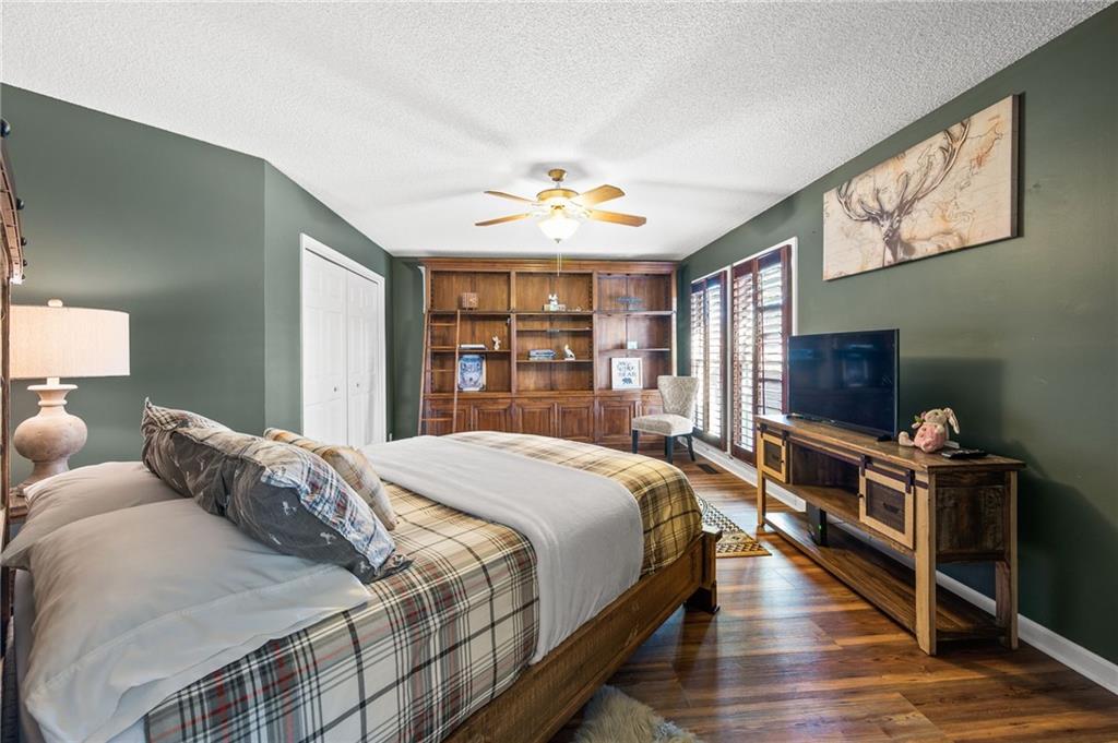 1371 Ridgeview Drive