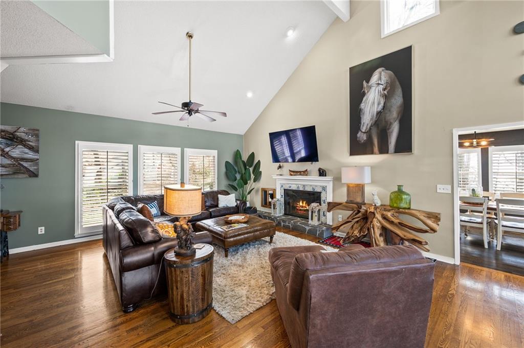 1371 Ridgeview Drive