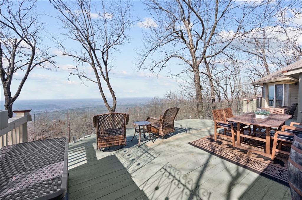 1371 Ridgeview Drive