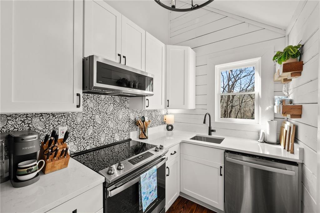 22 Hickory Trail